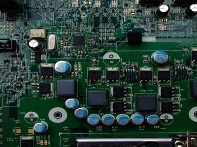 michael-dziedzic-Rc6usOigMk-unsplash-e1640005421485-2048x1377